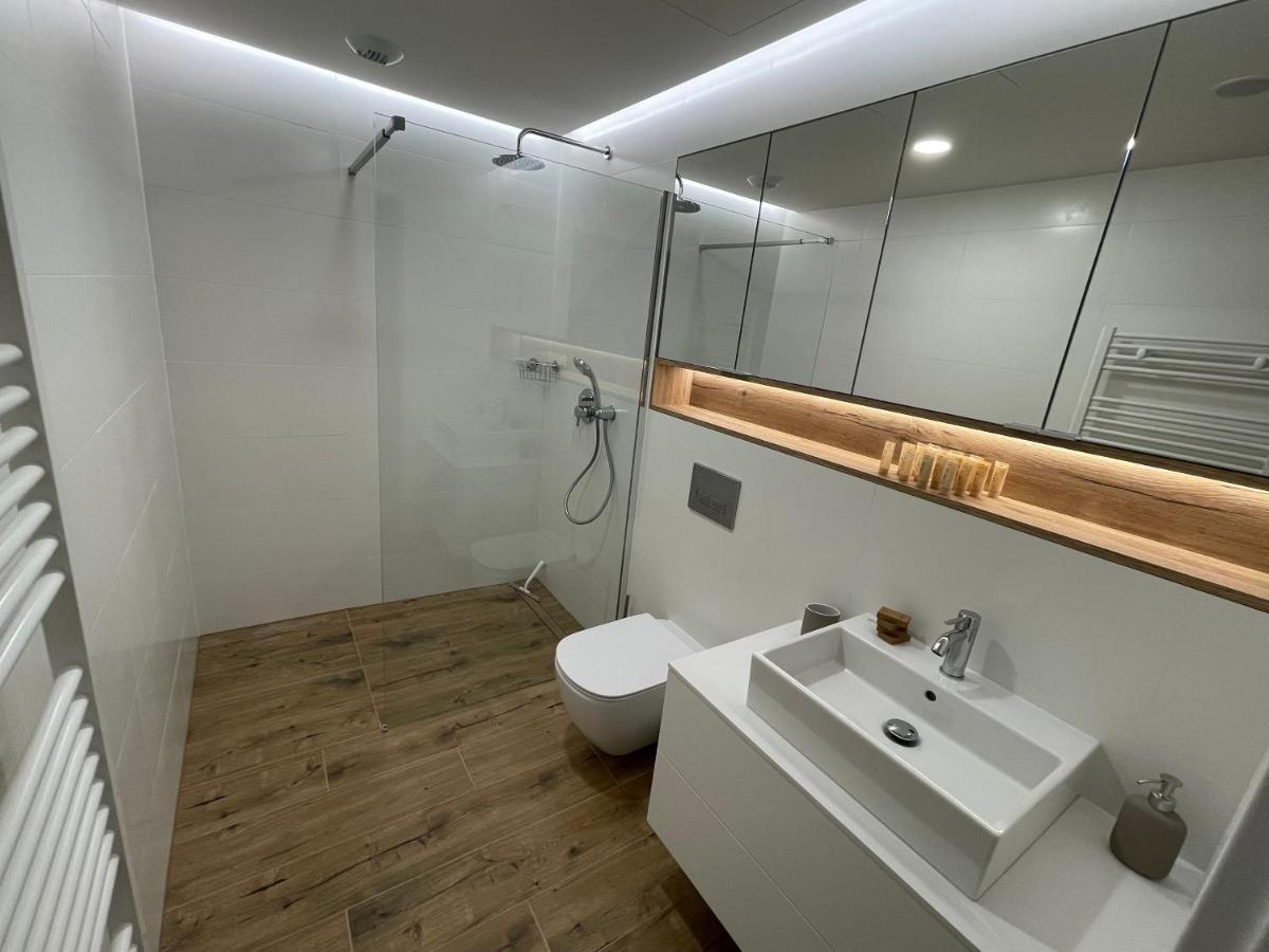 Pinea Apartments ポビエロボ エクステリア 写真