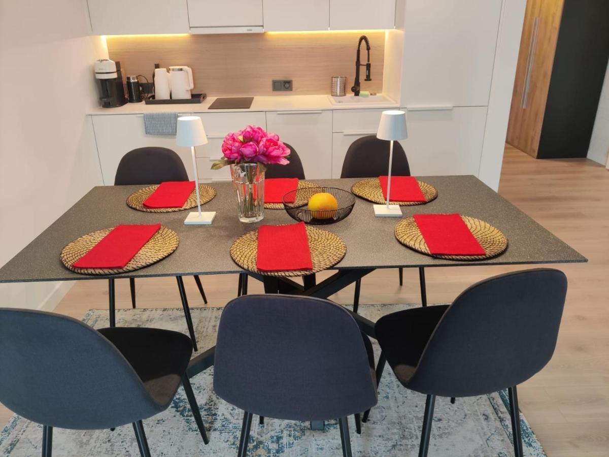 Pinea Apartments ポビエロボ エクステリア 写真
